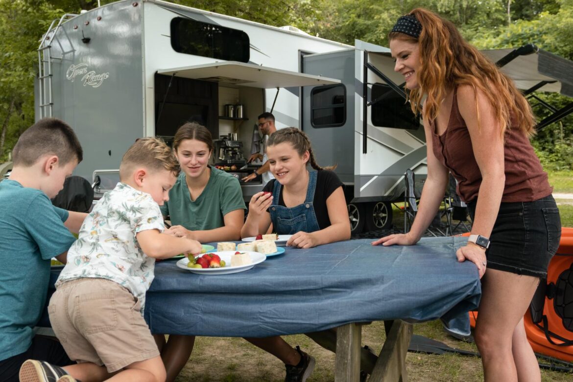 From Coast to Coast: The Best RV Routes for Memorable Family Retreats